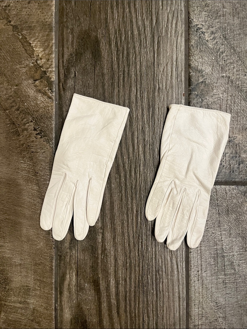 Vintage Classic White Leather & silk Gloves